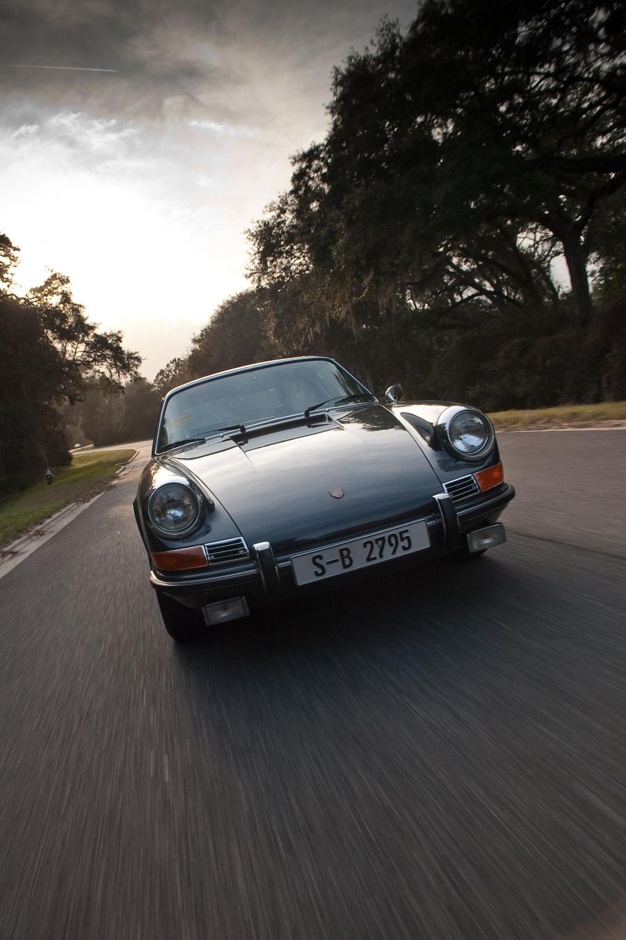  Porsche 911 S 2.2 1970 года  (фото 18 из 31)